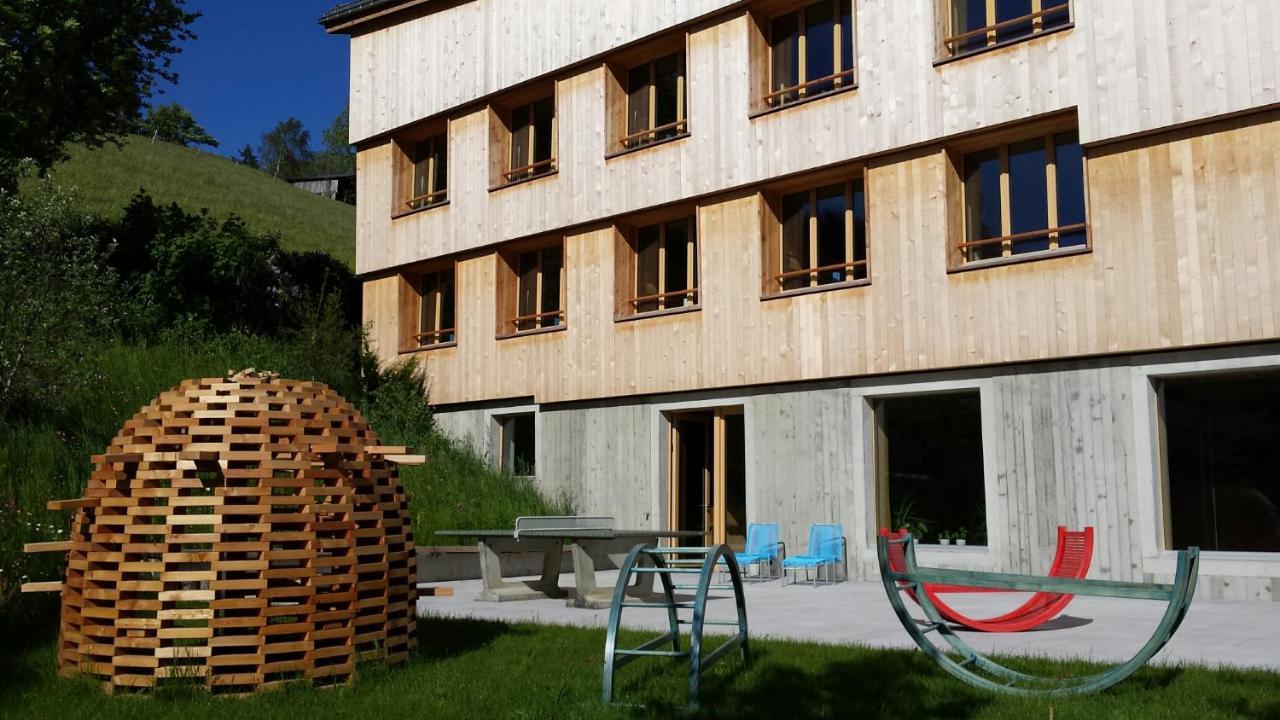 Saanen Gstaad Youth Hostel Dış mekan fotoğraf