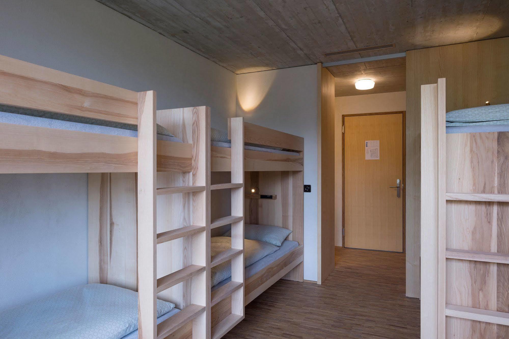 Saanen Gstaad Youth Hostel Dış mekan fotoğraf